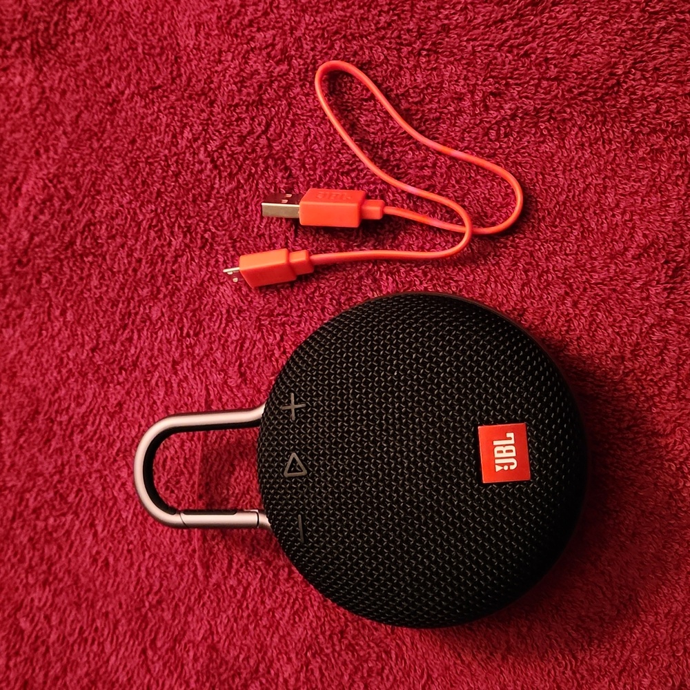 JBL Clip 3